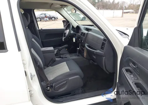 2010 Jeep Liberty Sport из США, поврежденный, VIN 1J4PP2GK8AW103687